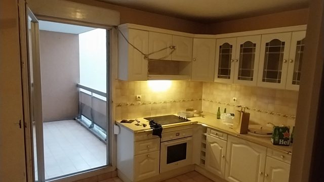 Cuisine avant travaux, appartement à la Croix-Rousse (Lyon 4e)